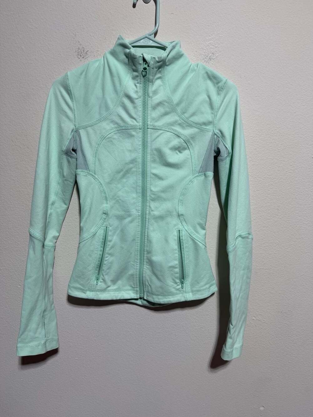 Lululemon Define Jacket in Light Mint Green - Picture 1 of 4